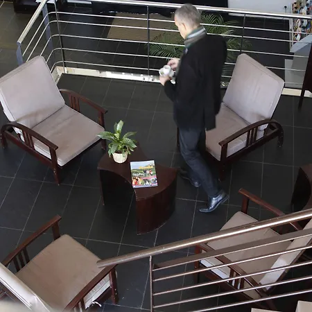 Adonis 3* Carcassone