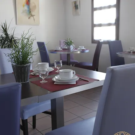 Adonis Hotel