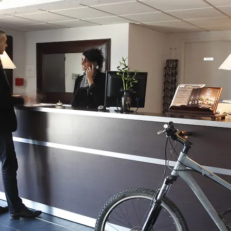 Adonis 3* Carcassone