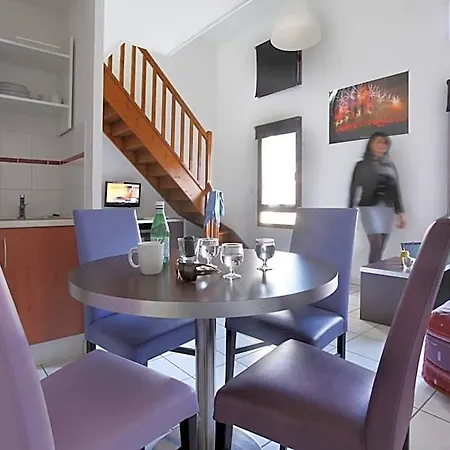 Adonis Hotel