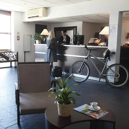 Hotel Adonis 3*