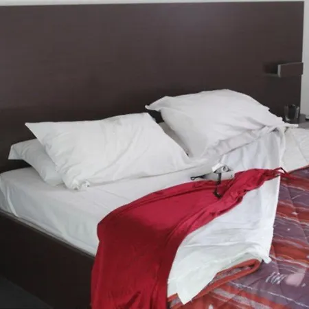 Adonis 3* Carcassonne
