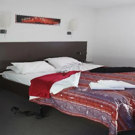 Szálloda Adonis Carcassone